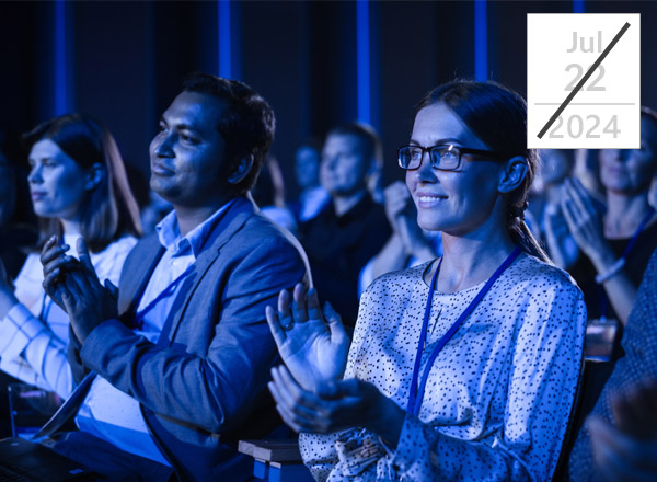 Audience applauding at career workshop event